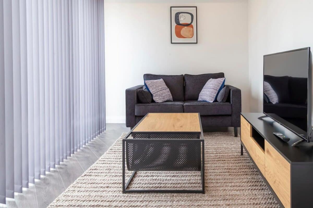 Lovely 1 Bedroom Apartment In Ashford Ashford  Eksteriør billede